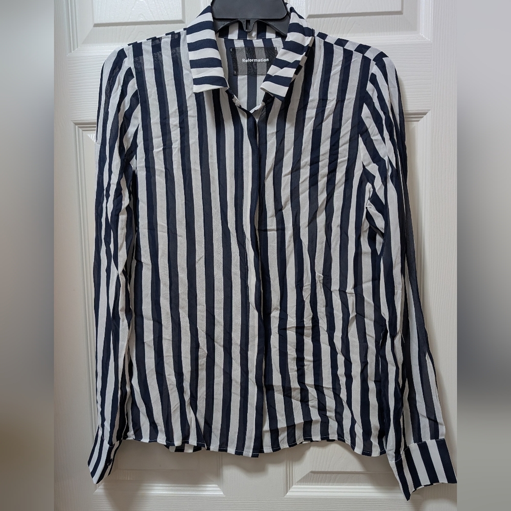 Reformation Violet Top Button Up Shirt NWT Size Medium M Navy Blue White Stripe